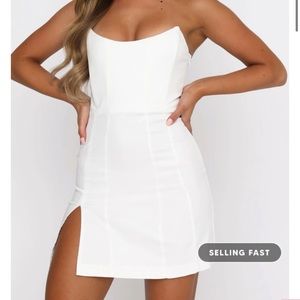NWT White Fox Boutique Change the Tune Mini Dress in Off White. Size Medium